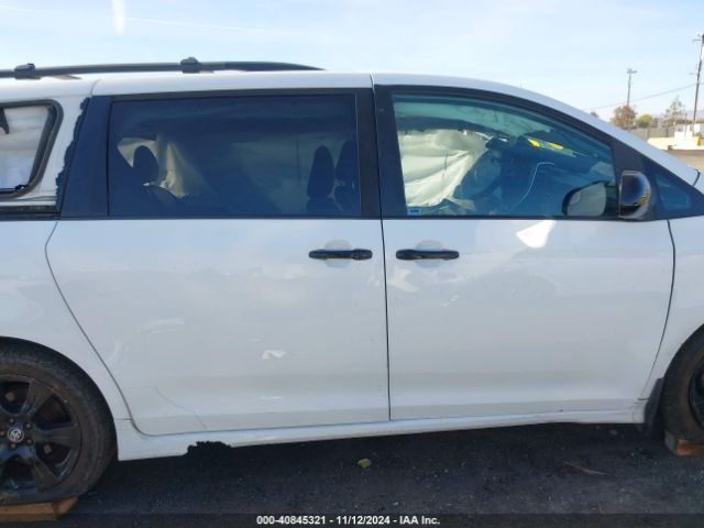 5TDXZ3DC5LS054826 Toyota SIENNA SE