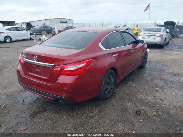 Nissan Altima 2.5 S 2017 1N4AL3AP7HC267001 Image 4