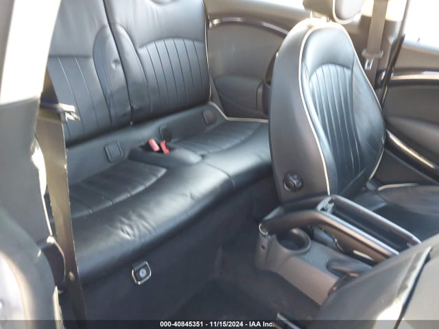 2011 MINI COOPER CLUBMAN WMWZF3C56BTY00718 Photo 7