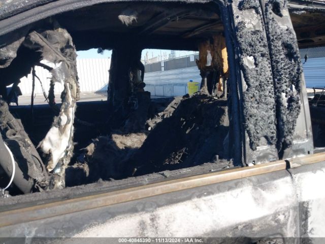 1GCPWCEDXMZ403883 Chevrolet Silverado 1500 2wd  Short Bed Lt