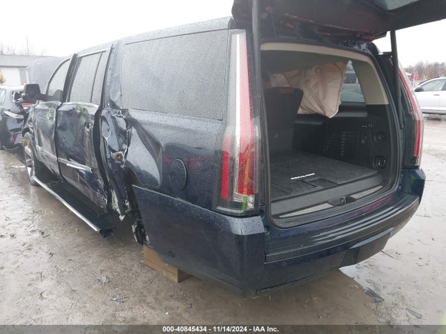 2017 CADILLAC ESCALADE ESV 1GYS4JKJ2HR366813 Photo 2