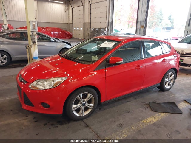 Ford FOCUS SE 2014 1FADP3K27EL317573 Image 2