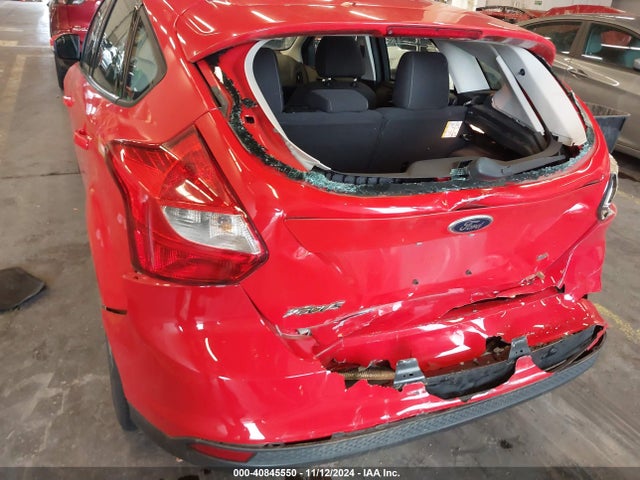 Ford FOCUS SE 2014 1FADP3K27EL317573 Image 6