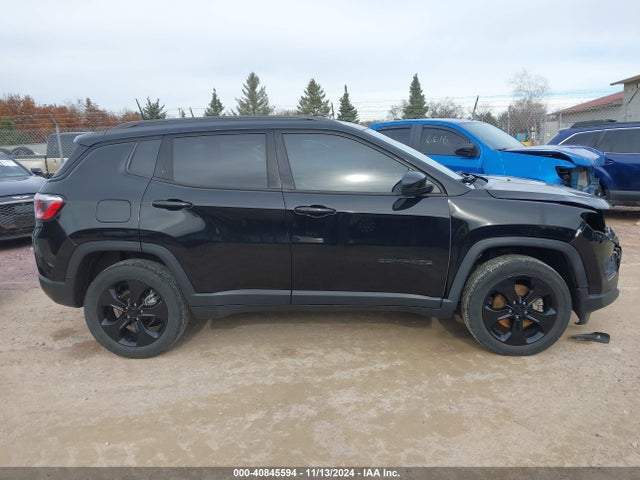 3C4NJDBB4JT403170 Jeep Compass Altitude 4x4