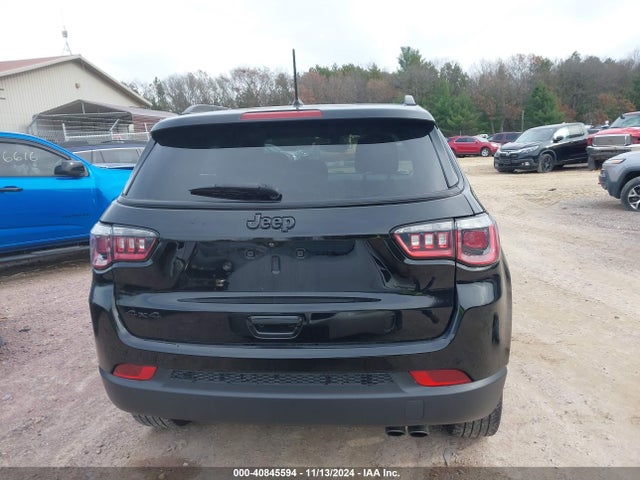 3C4NJDBB4JT403170 Jeep Compass Altitude 4x4