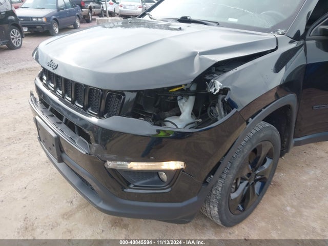 3C4NJDBB4JT403170 Jeep Compass Altitude 4x4