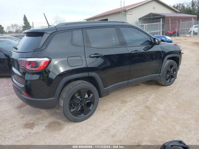 3C4NJDBB4JT403170 Jeep Compass Altitude 4x4