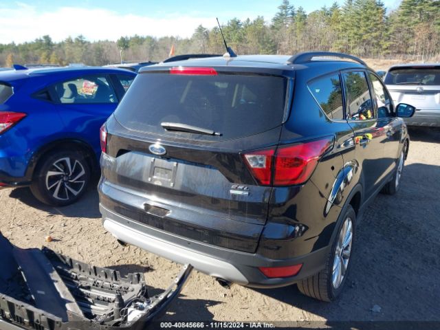 1FMCU9HD4KUC55979 Ford ESCAPE SEL