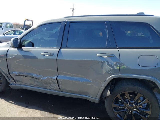 1C4RJFAG9MC809519 Jeep Grand Cherokee Laredo X 4x4