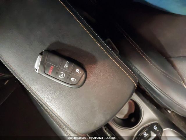 3C4NJDBBXHT640028 Jeep New Compass Latitude 4x4