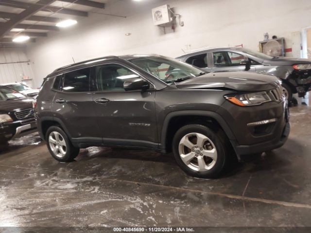3C4NJDBBXHT640028 Jeep New Compass Latitude 4x4