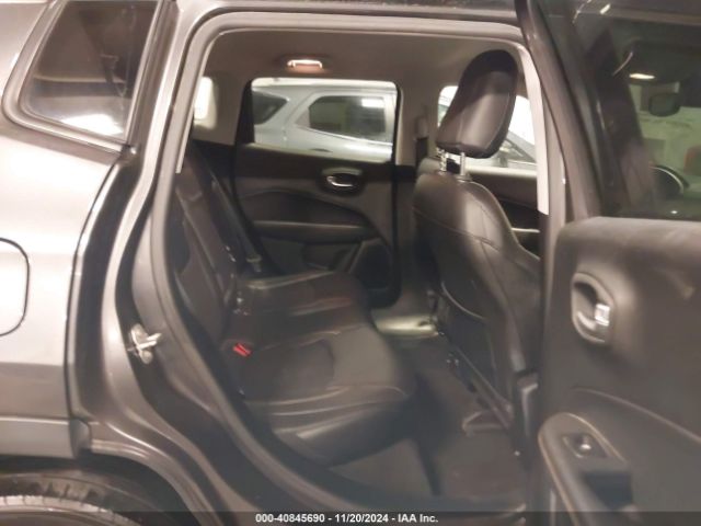 3C4NJDBBXHT640028 Jeep New Compass Latitude 4x4