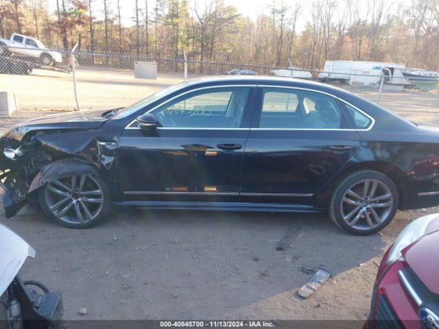 1VWDT7A36HC021632 Volkswagen Passat 1.8t R-line