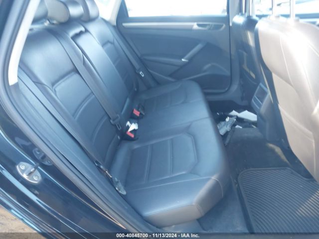 1VWDT7A36HC021632 Volkswagen Passat 1.8t R-line