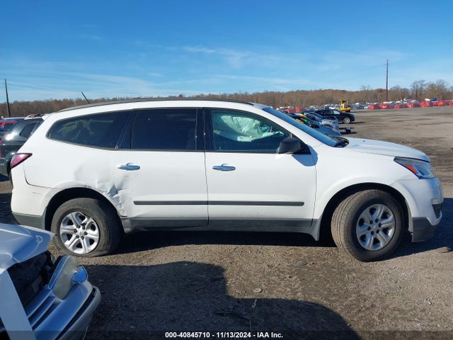 Chevrolet Traverse Ls 2017 1GNKRFED2HJ348702 Image 13
