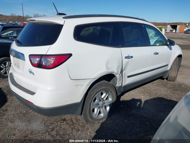 Chevrolet Traverse Ls 2017 1GNKRFED2HJ348702 Image 4