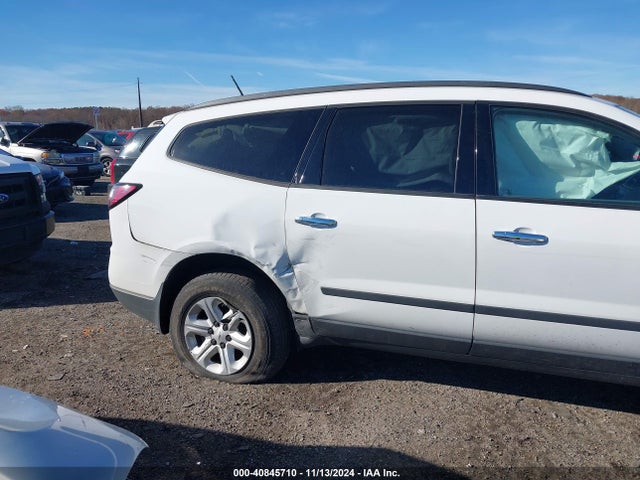 Chevrolet Traverse Ls 2017 1GNKRFED2HJ348702 Image 6