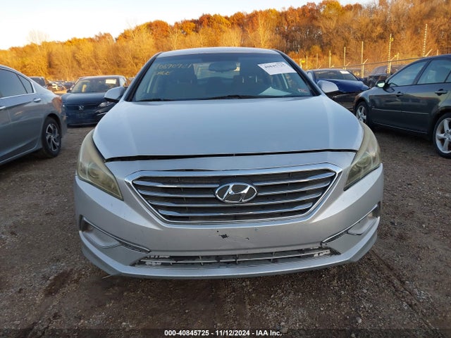 Hyundai SONATA SE 2016 5NPE24AF3GH369524 Image 12
