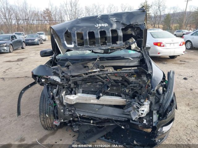 1C4PJMCBXHW521302 Jeep Cherokee Latitude 4x4
