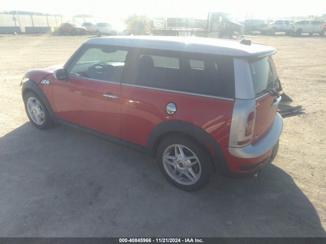 2009 MINI COOPER S CLUBMAN WMWMM33589TP72589 Photo 2