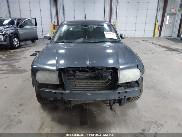 2008 Chrysler 300c მანქანა იყიდება აუქციონზე, vin: 2C3LK63H18H105122, აუქციონის ნომერი: 40845989