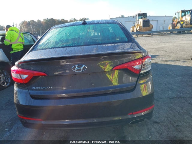 Hyundai SONATA SE 2016 5NPE24AF2GH314059 Image 17