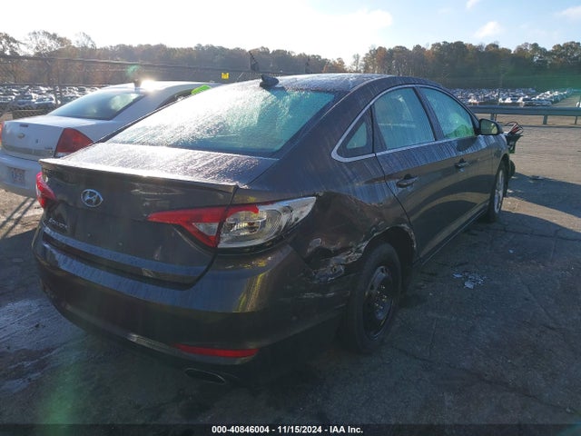 Hyundai SONATA SE 2016 5NPE24AF2GH314059 Image 4