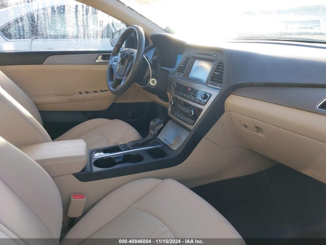 Hyundai SONATA SE 2016 5NPE24AF2GH314059 Image 5