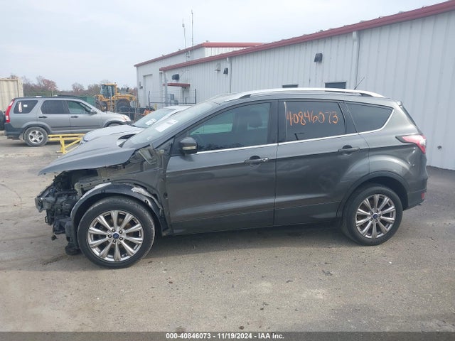 1FMCU0JD0HUA18887 Ford Escape Titanium