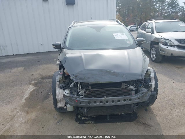 1FMCU0JD0HUA18887 Ford Escape Titanium