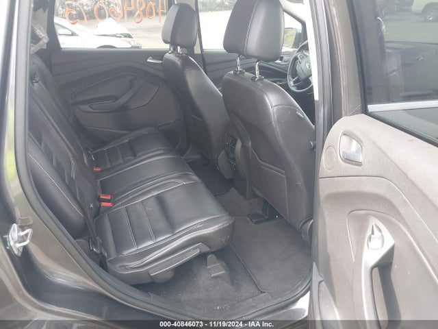 1FMCU0JD0HUA18887 Ford Escape Titanium
