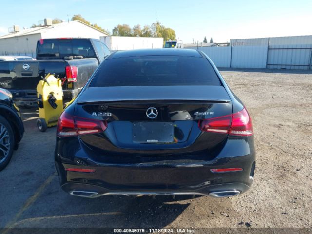 WDD3G4FB9KW006071 Mercedes-Benz A 220 4matic