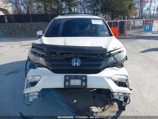 5FNYF6H98HB021649 Honda Pilot Touring