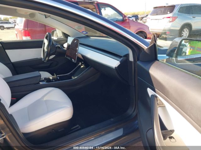 5YJ3E1EA9JF181186 Tesla Model 3 Long Range/mid Range