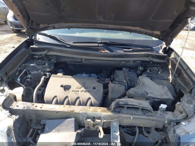 JA4AZ2A33HZ058216 Mitsubishi Outlander Es