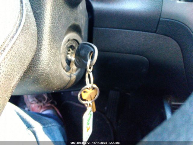 KNAFK4A69E5207976 KIA FORTE LX