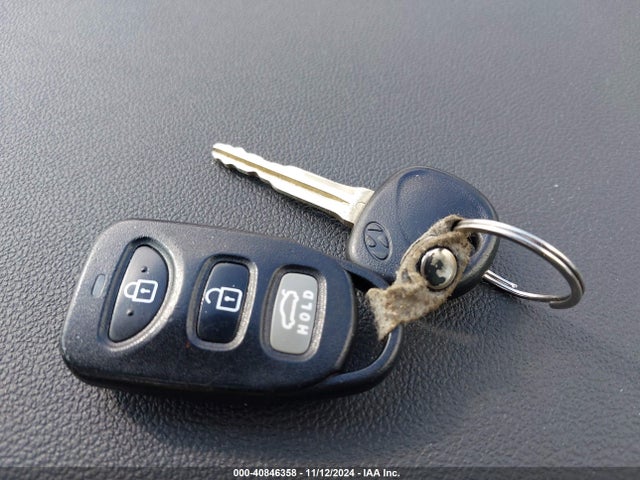 Hyundai ELANTRA SE 2018 5NPD74LFXJH346050 Image 11
