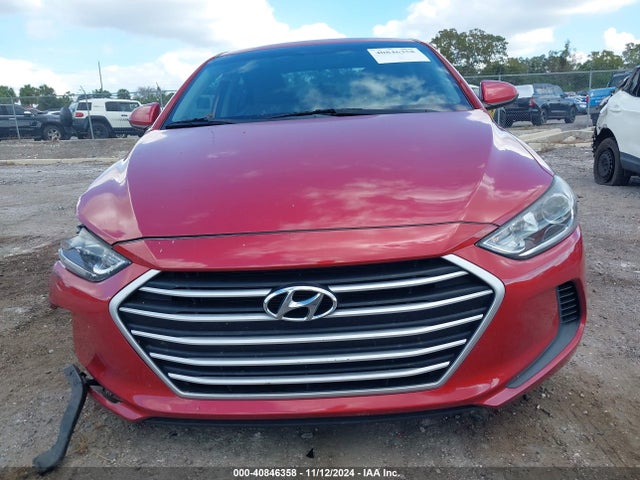 Hyundai ELANTRA SE 2018 5NPD74LFXJH346050 Image 13