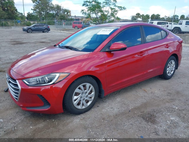 Hyundai ELANTRA SE 2018 5NPD74LFXJH346050 Image 2