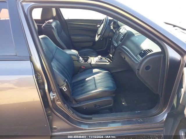 Chrysler 300 2015 2C3CCABGXFH882288 Image 5