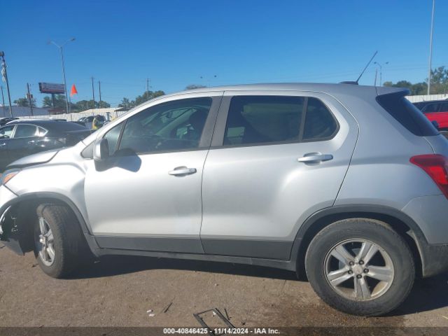 3GNCJKSBXKL236317 Chevrolet TRAX LS