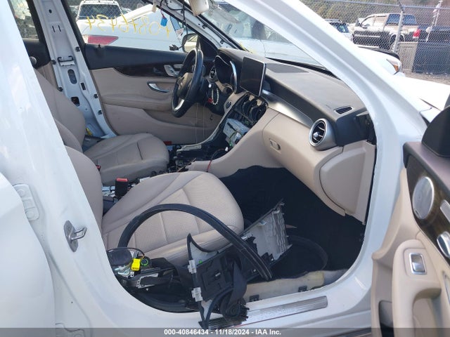 WDDWF4KB2JR323774 Mercedes-Benz C 300 4matic