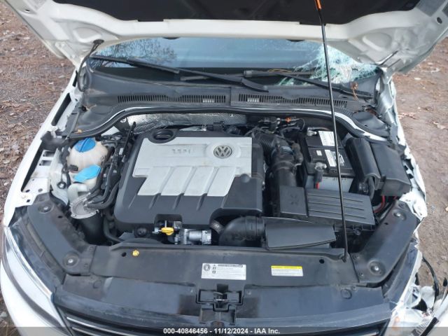 3VW3L7AJ5EM438986 Volkswagen Jetta 2.0l Tdi
