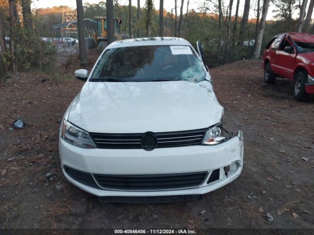 3VW3L7AJ5EM438986 Volkswagen Jetta 2.0l Tdi