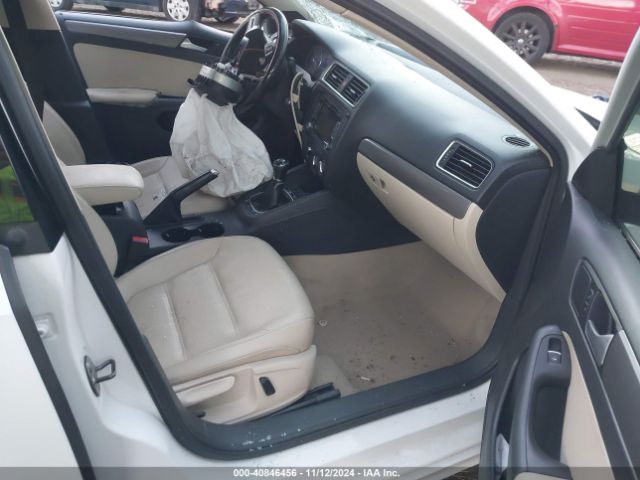 3VW3L7AJ5EM438986 Volkswagen Jetta 2.0l Tdi