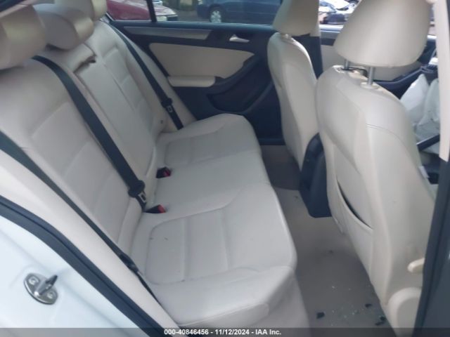 3VW3L7AJ5EM438986 Volkswagen Jetta 2.0l Tdi