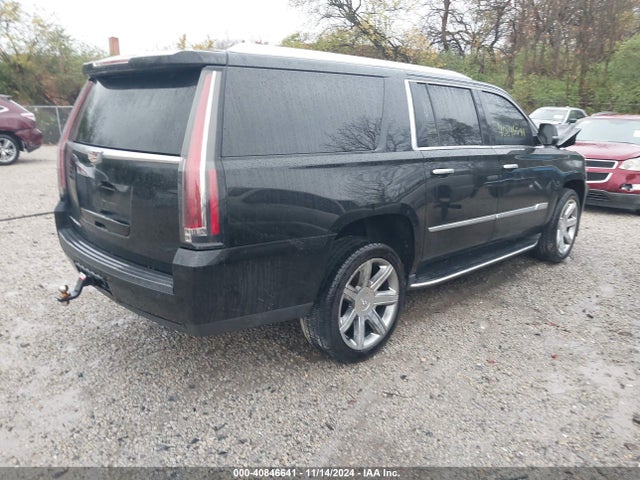 2017 CADILLAC ESCALADE ESV 1GYS4HKJ5HR112408 Photo 3