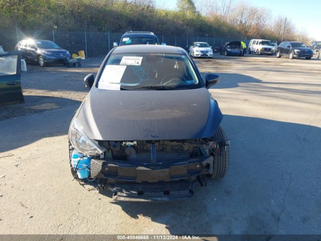 3MYDLBJV3LY704963 Toyota YARIS LE