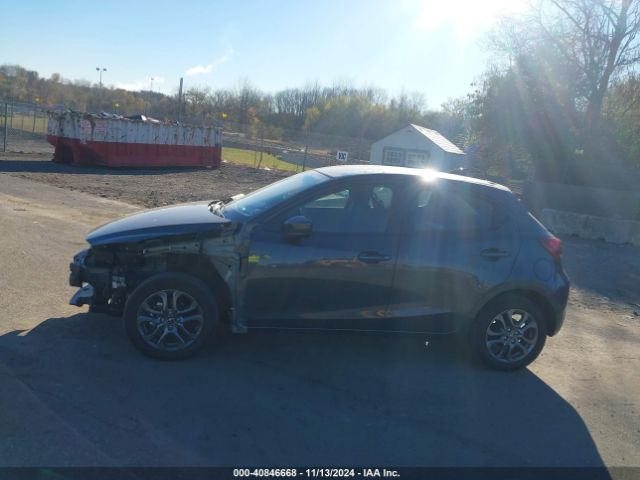 3MYDLBJV3LY704963 Toyota YARIS LE