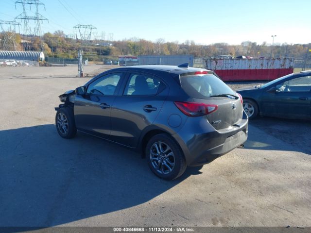 3MYDLBJV3LY704963 Toyota YARIS LE